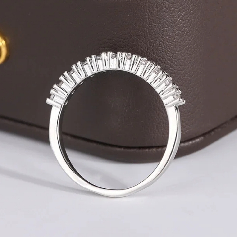 Sterling silver diamond ring - Picture 4 of 5